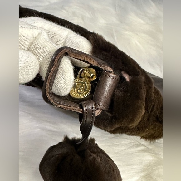 FENDI fur and soft leather clutch bag in coffee brown - Picture 8 of 16